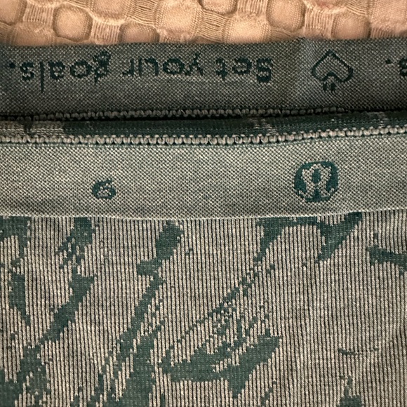 Lululemon Athletica- Green Camo Swiftly Tee - Picture 4 of 4